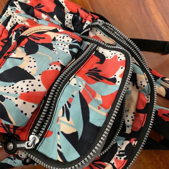 Color backpack - Picture 6 of 6